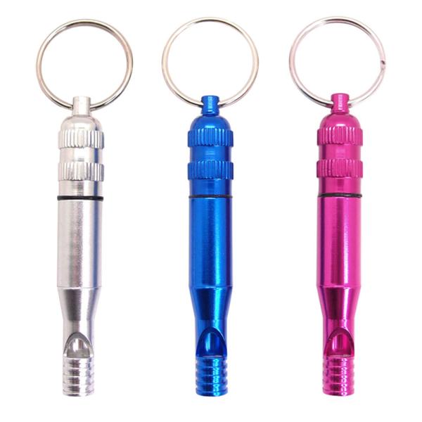 防災・防犯グッズ IDホイッスル【サイズ】　幅φ12mm×全長74mm（二重リング含まず）【本体材質】　アルミニウム手軽な防犯・防災用品として人気のホイッスル。バッグや鍵などにつけられる二重リング付き。救急時に役立つIDメモ紙入りで、高齢の...