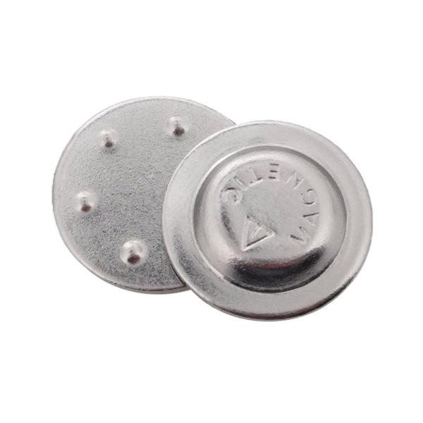 マグネットバッジ 丸型 φ17mm×5.6mm【サイズ】　直径φ17mm×厚さ5.6mm【材質】　鉄【重量】　1個あたり約5g 【磁力】　230〜250mT (2300〜2500ガウス)【入数】　1個入り社章や校章、名札の取り付けに。両面テ...