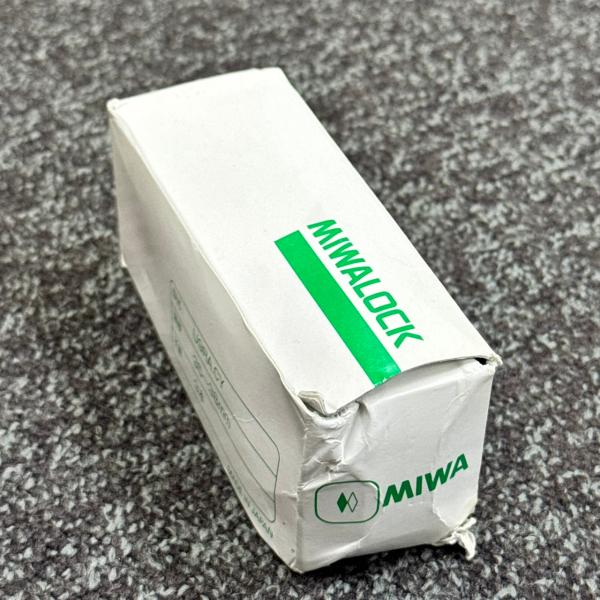 U9RA.CY 箱傷み大 在庫限り 美和ロック MIWALOCK ST ステンレス 扉厚35〜38mm 子鍵3本 管62824