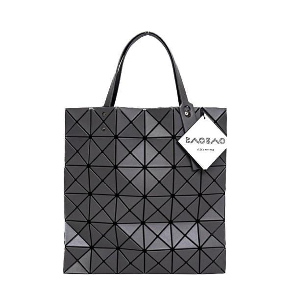 BAO BAO ISSEY MIYAKE バオバオ トート艶消しブラック 未使用 BAO ISSEY MIYAKE BAOBAO ISSEI バオバオ イッセイミヤケ CRYSTAL