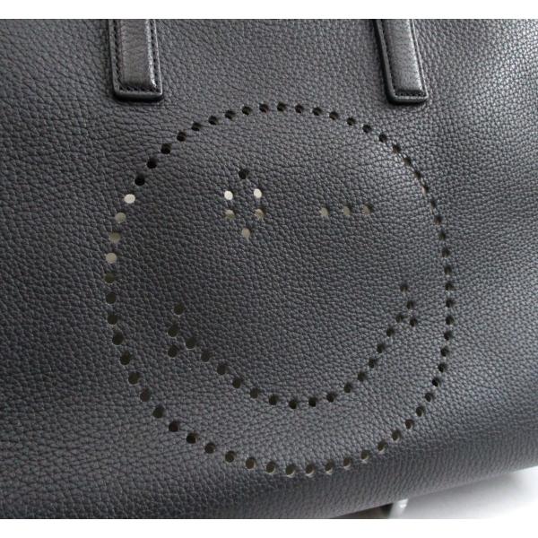 アニヤ ハインドマーチ スマイリートートバッグ レザー カーフ 黒 ブラック リボン Ebury Large Featherwight Wink Anya Hindmarch Buyee 日本代购平台 产品购物网站大全 Buyee一站式代购 Bot Online