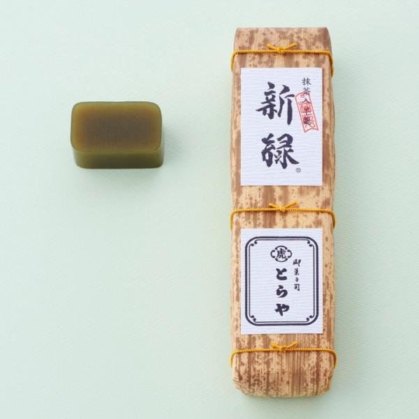 とらや 羊羹 虎屋の羊羹 竹皮包羊羹1本入り 新緑 抹茶入羊羹 700ｇ 母