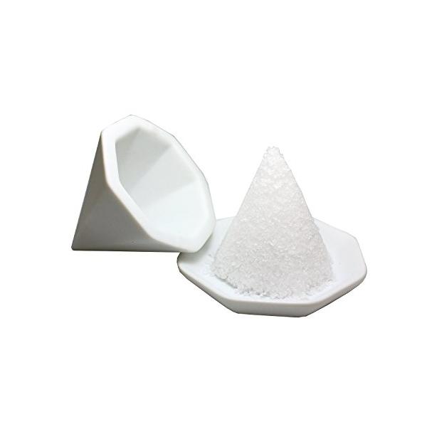 活気のある家庭は運気の入り口!日本に昔からある厄除け方法が盛り塩。塩には強力な浄化の力があるとされ、古来から魔よけとして使用されてきました。『盛塩』は、小皿に粗塩を山型に盛り玄関に対で置くと、厄除けになるだけでな★★商品保証について★★万が...