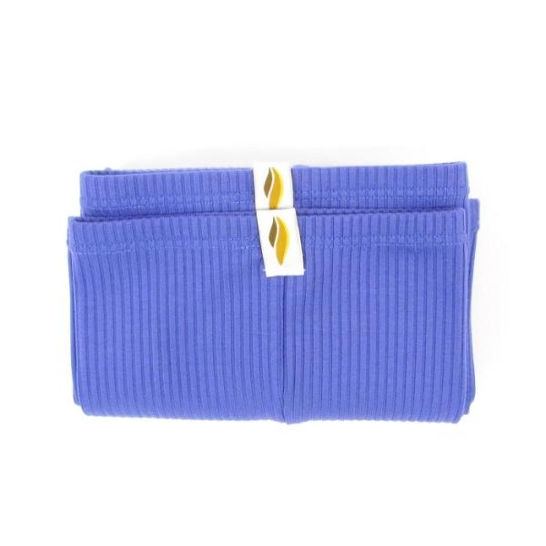 ボストンバレエ団の元プリンシパルダンサーが手がけたメーカーレッグウォーマーは足が長く見えると好評です。柔らかいポリエステル素材で作られたレッグウォーマーはしっとりとした履き心地で気持ち良いです。履き口と裾にズリ落ち防止のゴムが入っているので...