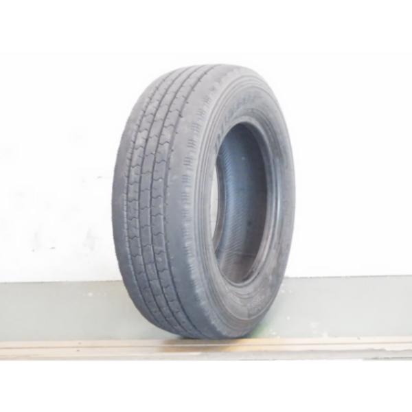 215/65R15 110/108L ダンロップ DUNLOP 夏 SP LT33 中古 9分山 1本のみ サマータイヤ 2022年製 日本製 215/65/15 215/65-15 L20747
