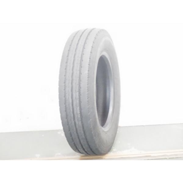 205/80R17.5 120/118L 12PR ヨコハマタイヤ YOKOHAMA 夏 LT 151R 中古 8分山 1本のみ サマータイヤ 日本製 205/80/17.5 205/80-17.5 L20796
