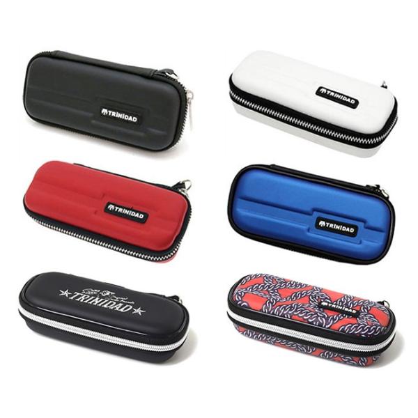 ■商品仕様スペックデータサイズ(約)：H15.5cm×W7.0cm×D4.0cm■収納概要・ダーツ×1set(3個)・マルチポケット×1■商品説明(2019.12.21 新色追加)POPなカラーリング・デザインが目を引くダーツケース「TOY...