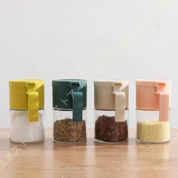 商品の説明300mlサイズ：約7.3×10.5×13cmスプーンを2つ送ります、乾燥剤付き（4個）/色：ベージュ/イエロー/グリーン/ピンク材質：ABS+ガラス片手で開けて、片手ですくえる蓋についたハンドルは持ち上げやすく、ワンタッチで簡単...