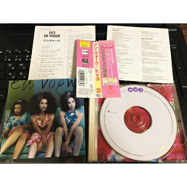 中古です。ケースのスレ等ご了承ください。 日本語解説書付。 CD盤面うすい小傷ありますが、業者にてＣＤの表裏面を超純水＋純銀ナノコロイドで掃除＆防カビ仕上げしてあります。 音飛びはございませんでした。