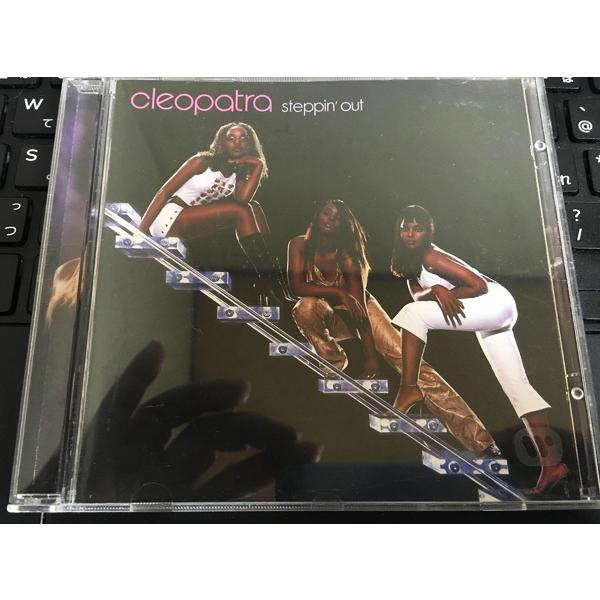 中古です。  CD薄い傷ございます。ケースはスレございます。  表と裏面を超純水＋純銀ナノコロイドで掃除＆防カビ仕上げ後最後まで試聴しました。 音飛びはございませんでした。