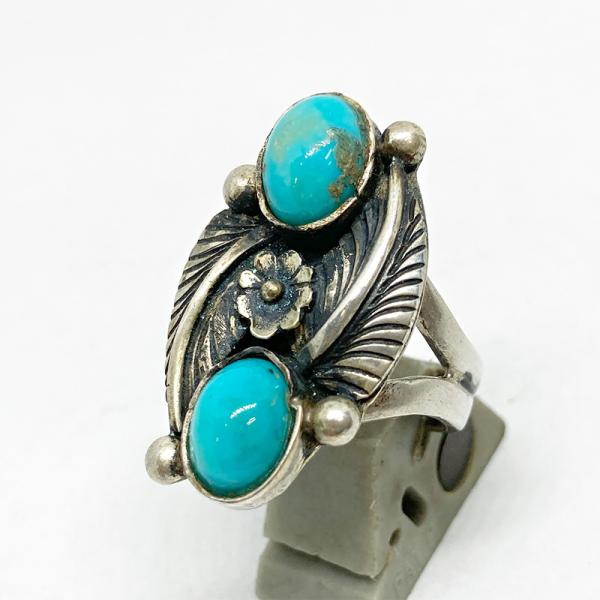 ハンドメイドのターコイズリング　インディアンジュエリー風 ハンドメイドのターコイズリング インディアンジュエリー風 指輪