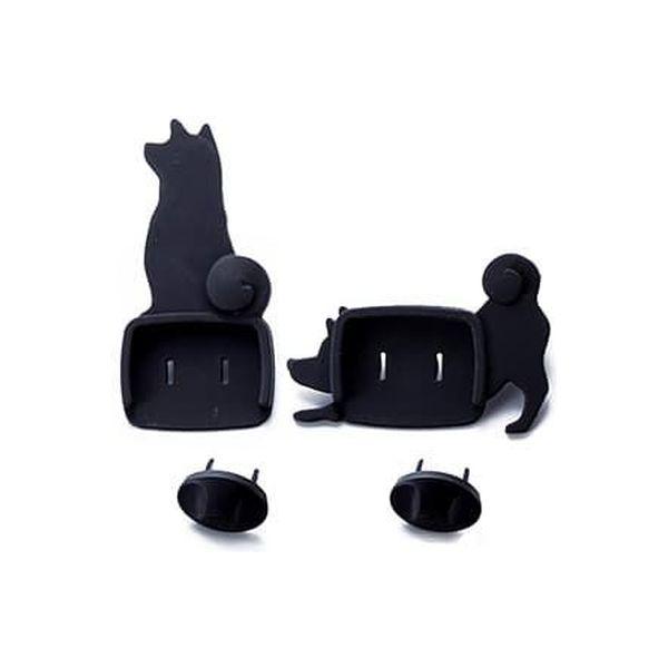 ●犬のシルエットがおしゃれなコンセントカバーです。●ホコリや湿気からコンセントを守ります。【仕　様】●Aタイプ●商品サイズ(mm):・上用:45×8×70(突起含まず)・下用:60×5×55(突起含まず)・コンセントキャップ:25×21×1...