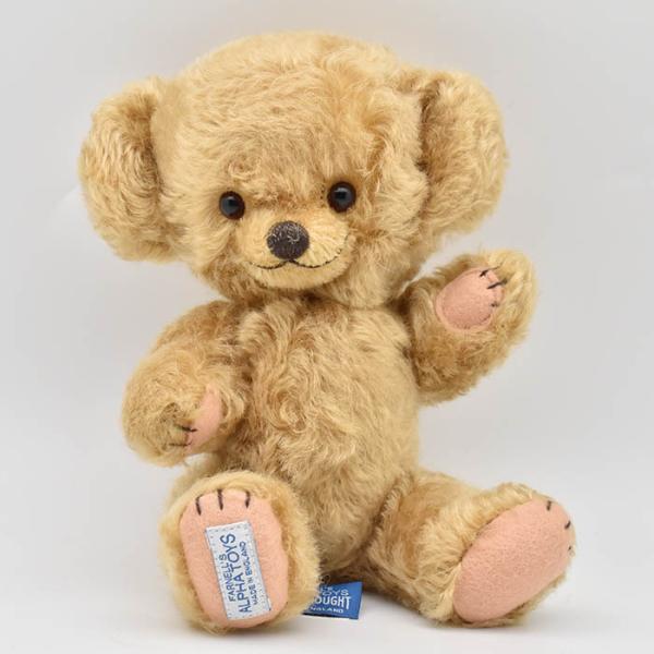 【 いたずらテディベア】 MERRY THOUGHT いたずらテディベア】 MERRY THOUGHT PUNKIE YEAR BEAR 2025 World