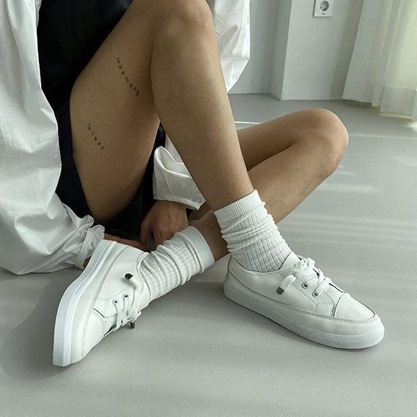 スニーカー レースアップ フラット レディースシューズ ぺたんこ ペタンコ 白 ホワイト 靴 婦人靴 歩きやすい カジュアル シンプル 安い スリッポン 韓国 O 3922 Deciliter デシリットル 通販 Yahoo ショッピング
