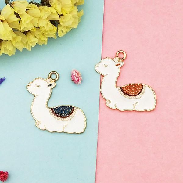 お座りアルパカさん かわいいアンティークチャーム エナメル Acealpaca デコパーツのデコちゃん 通販 Yahoo ショッピング