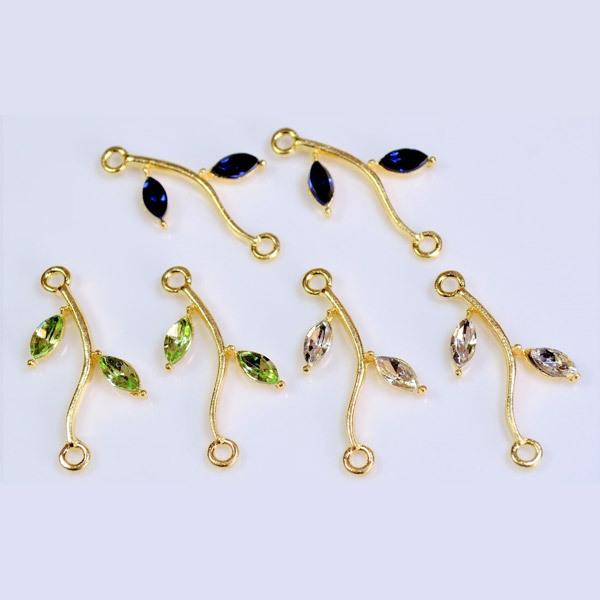 ガラスストーンを使ったリーフタイプのコネクターチャーム☆ピアス
