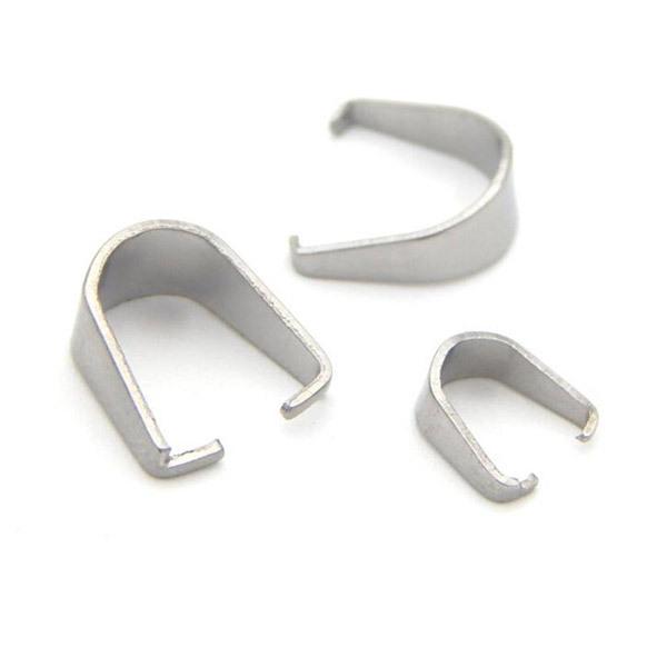 ステンレスのバチカンです。3サイズからお選びいただけます！トップとチェーンを繋いで、ペンダントなどを作るのに使います。ハンドメイドのパーツでよく使われるパーツとパーツをつなぐ金具になります。5個単位での販売となります。サイズ: 小: 3x7...