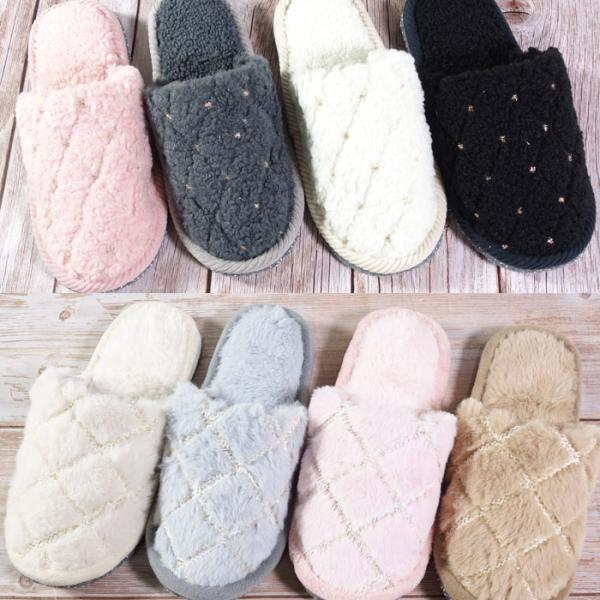 ※送料無料（北海道、沖縄は1500円別途ご負担頂きます。ご了承ください。）もこもこのボアと、さらっとした肌触りのラビットファー調のスリッパ。どちらも暖かいので、フローリングのお部屋でも冷えません。ラメがアクセントになっていて、とてもかわいい...