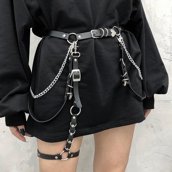 ギャル チェーンベルト黒いレザーベルト チェーン付き ウエストベルト チェーン付き エコレザー ベルト ダンス 衣装