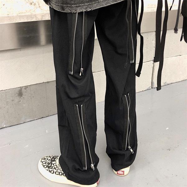 hiromiマークアンドロナ　ジッパーポケット付き黒パンツ hiromi様専用マークアンドロナ ジッパーポケット付き黒パンツ