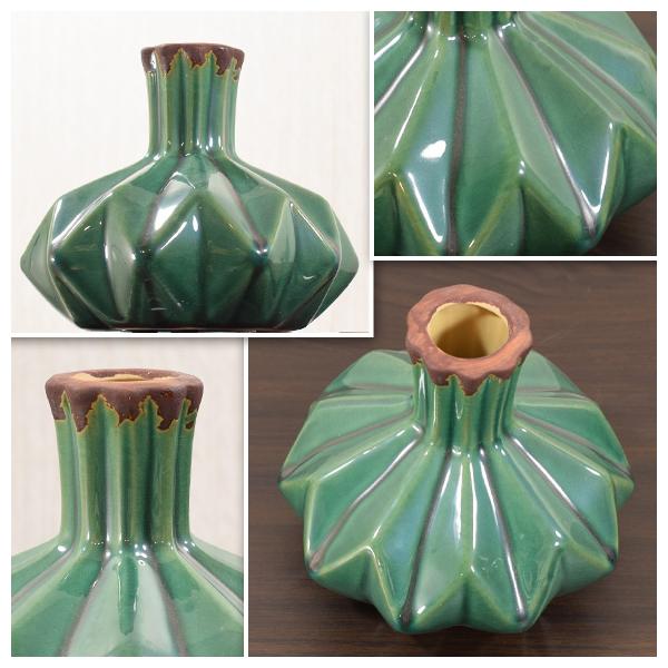 Green Polygon グリーンポリゴン 深みのある緑の花瓶 陶器製 Green Polygon グリーンポリゴン 深みのある緑の花瓶 陶器製