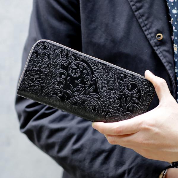 売れ筋がひ！ 美品 Vincent Crafted 三つ折り財布 黒 栃木レザー ユニ