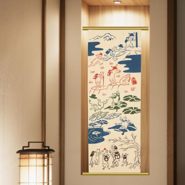 kenema注染手ぬぐい 鳥獣戯画登山日本最古の漫画といわれる「鳥獣戯画」。擬人化された鳥獣達が、ユーモアいっぱいに様々なことに挑戦します。手拭い本来の製法のため、切りっ放しで両端処理はされていません。裁断位置によって寸法が前後する場合がご...