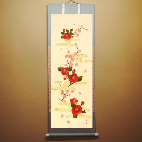 濱文様　絵手ぬぐい 梅椿にぼたん雪優しく降る雪の中、ふんわり梅と鮮やかに咲く椿手拭い本来の製法のため、切りっ放しで両端処理はされていません。裁断位置によって寸法が前後する場合がございます。使い始めに出るほつれは切りそろえてください。捺染絵手...