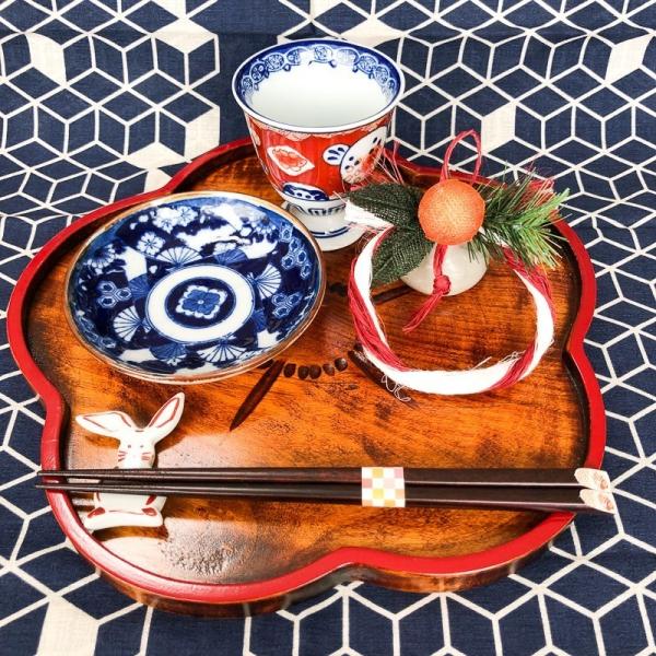 万葉舎お正月お正月飾り お正月注連飾り 橙万葉舎のお正月飾りに使われる麻苧（あさお）は麻を繊維にほぐす前のもので、古くから神事に用いられる神聖なものとされています。麻は成長が早く、大きな根を張り丈夫な繊維になることから繁栄の象徴として古来よ...