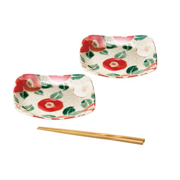 魯山人の精神を引き継ぐ、椿の華麗な食器。伝統の技を受け継ぎながらも、どこか新しさを感じるデザイン。この椿柄の食器で、食卓に華やぎを添えてください。商品内容四角5.0皿143×143×20mm×2・箸225mm商品サイズ：箱290×153×3...