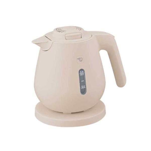 象印「CK-DC08」ライトベージュは、安心設計と時短性能を兼ね備えた0.8L電気ケトルです。1300Wの高出力でカップ1杯（約140ml）を約60秒で素早く沸騰。転倒湯漏れ防止構造と空焚き防止機能を備え、安全に使えます。二重構造で外側が熱...