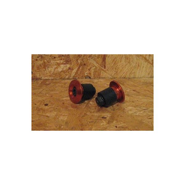 スノースクートのグリップを転倒から守ると共にカラーアクセントとして如何ですか。