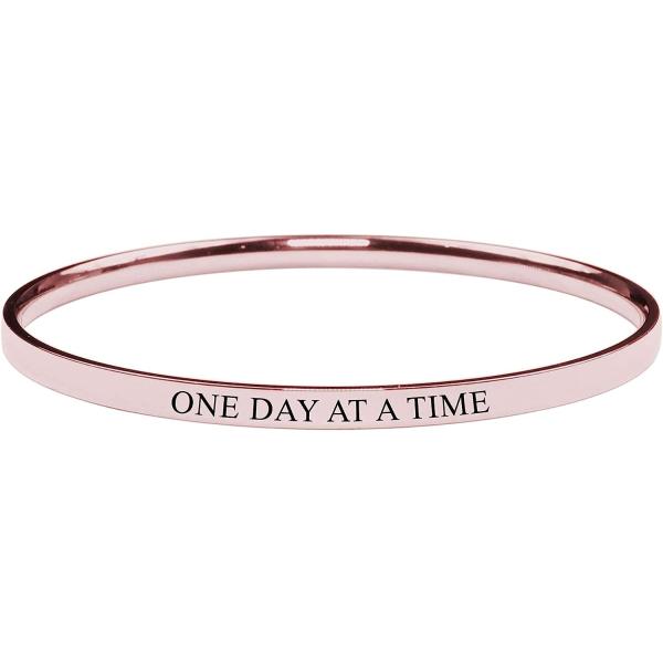 【並行輸入品】Pink Box ラウンド インスピレーション バングル - One Day at A Time - シルバー -