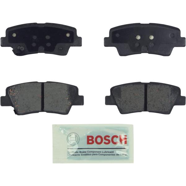 BOSCH(ボッシュ) BE1313 ブルーディスクブレーキパッドセット ヒュンダイ ソナタとキア アマンティ、ソウル用 - リアー　並行輸入品