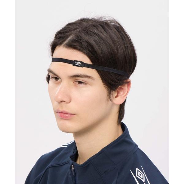 発色の良い素材＆カラーを使用した定番ヘアバンド。#アンブロ#umbro#サッカー#フットサル※掲載画像の色味は、撮影環境や閲覧環境により実物と多少異なる場合がございます。実際の色味は商品単体の画像を優先してご参照ください。（単体画像がない場...