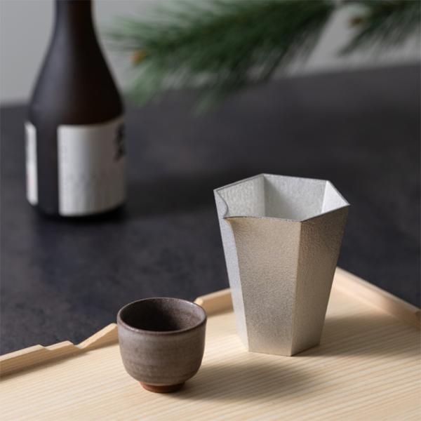 能作の一合用酒器セット Amazon.co.jp: 能作 酒器セット(一合片口 × 1、ぐい呑み × 2