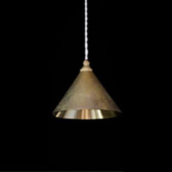 FUTAGAMI（フタガミ） ペンダントライト 鋳肌 円錐 削りだし 真鍮