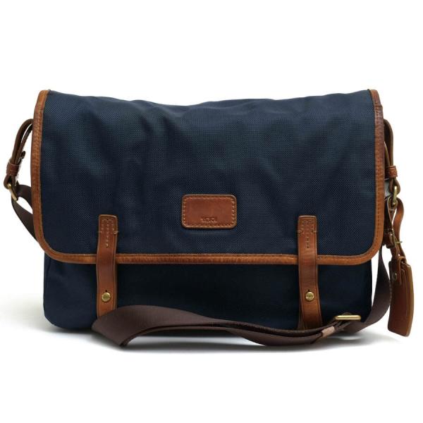 ○トゥミ TUMI バリスティックナイロン ショルダーバッグ 7871NVY SUNDANCE ALBUQUERQE EAST/WEST MESSENGER サンダンス メッセン  中古 TUMI（トゥミ） ショルダーバッグ 7871NVY SUNDANCE ALBUQUERQE EAST