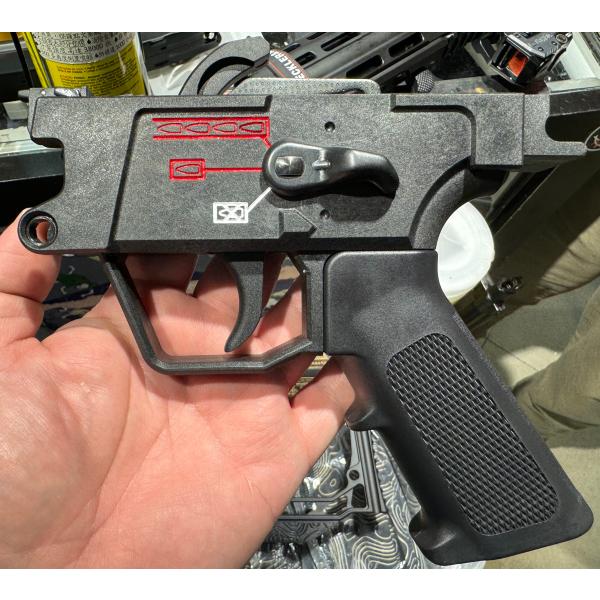 実物　CQD タクティカルグリップ　DAS DNA PTW VFC MWSなどに 実物 CQD タクティカルグリップ DAS DNA PTW VFC MWSなどに