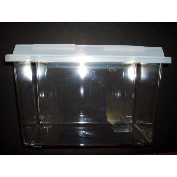 ■商品名：コバエシャッター大ケース◎サイズ：221×370×240◎特殊な二重構造でいやなコバエをシャットアウト！　保湿性にも優れヘラクレス等、大型カブトの産卵や大型カブト　オス幼虫の飼育、メス幼虫の多頭飼育等に最適です。◎注意点：夏場温度...