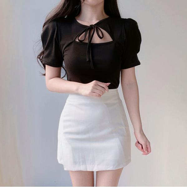 韓国ファッション トップス Tシャツ 半袖 カット リボン ネック パフ フェミニン セクシー 大人無地 着回し DHOLIC アウトレット(Tシャツ/カットソー) |EMAREフロア|DHOLICのアウトレット通販サイト SMASELL(スマセル) GU☆裾ラウンドカットロンT☆Sサイズ☆無地柄☆送料込み☆訳あり