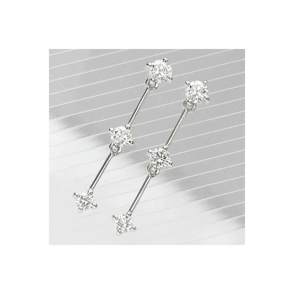 Ｋ１８ＷＧダイヤモンドスリーストーンピアス　0.60ｃｔ