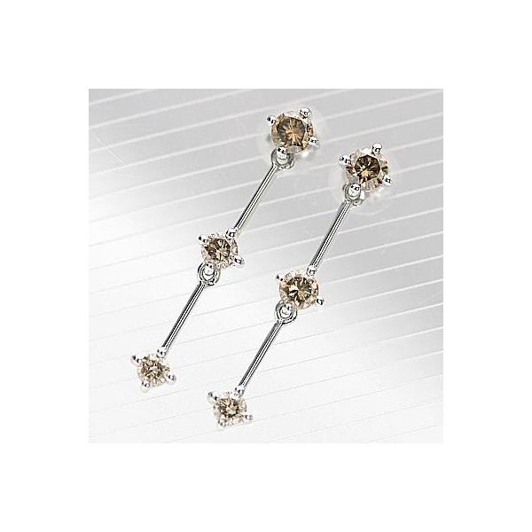 Ｋ１８ＷＧブラウンダイヤモンドスリーストーンピアス  0.60ｃｔ