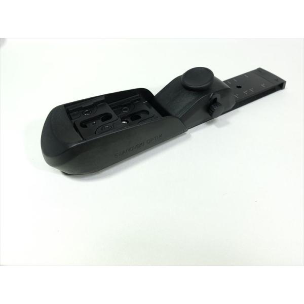 スワロフスキー・オプティックの新型バランスレールです。スコープの三脚取付部を前方にずらして取り付けることができ、それによりバランスを調整することができます。ご使用の機種ごとに決まった取り付け位置が設定されており、それに合わせて固定することで...