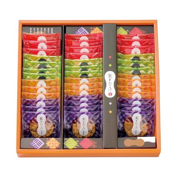 お米をつぶさず、たがね風に焼き上げることで、歯ごたえ食感を生み出しました。味付けをしっかり施すことで、甘辛いタレと米本来の「甘さ」が絡み合い、深い味わいとなっています。米一粒一粒の味をしっかりとお楽しみいただける一品です。■えび・きざみのり...