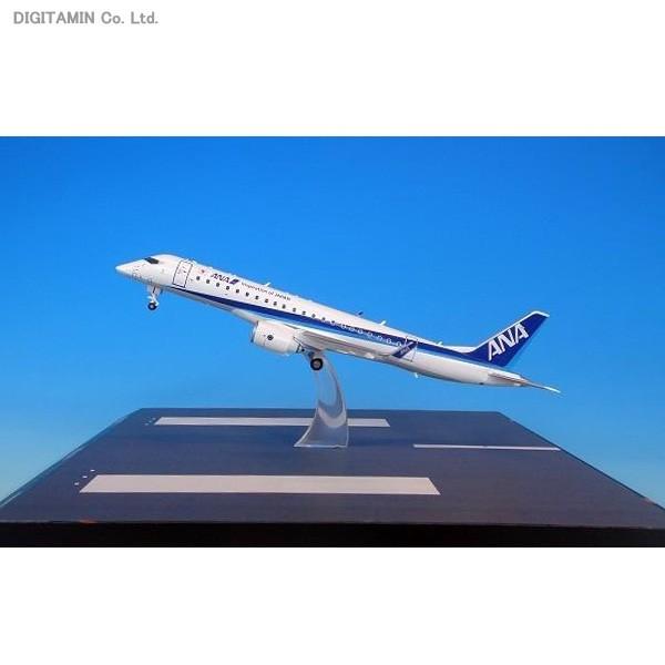 【新品未開封】ANA MRJ90 1:200 1/200 MRJ90 ANA 国産リージョナルジェット 木製台座付き