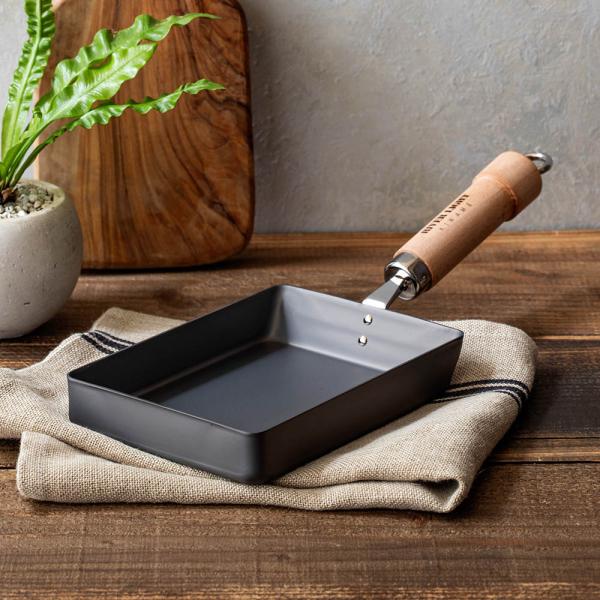 他サイト： サビにくいリバーライト極JAPAN 鉄フライパンシリーズ フライパン卵焼き 鍋 フライパン 620512の商品画像