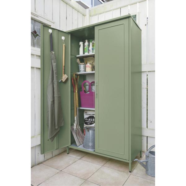 欧風収納庫〈セージグリーン〉高さ168cm 物置 ディノス dinos 人気 おしゃれ◎吉谷桂子さんとディノスがコラボして作った、お庭を明るく演出してくれるセージグリーンの収納庫◎・丈夫でサビに強いボンデ剛板を使用。・ガーデニング用品をひと...