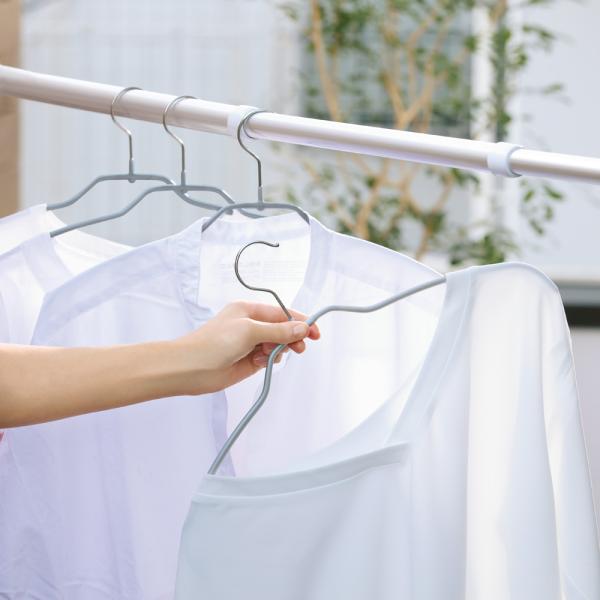 同色お得な60本組 洗濯ハンガー レディーススリム 562204