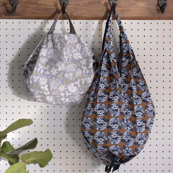 Shupatto/シュパット エコバッグ ムーミン・リトルミイ【柄が選べる】お得なSM２個セット 生活雑貨 便利グッズ 日用品 ディノス dinos 人気 おしゃれ 30代 40代 50代 60代 レディース森の中のムーミンと、花と遊ぶリト...